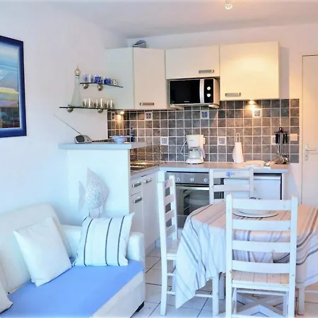 T2 Cosy Avec Piscine, Terrasse, Parking Securise Proche Et Commerces - - Fr-1-251-227 Apartment *