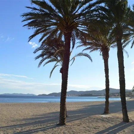 2 Pieces Avec Terrasse, 5 Couchages, - Fr-1-251-227