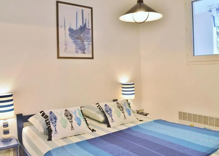 2 Pieces Avec Terrasse, 5 Couchages, - Fr-1-251-227 Апартаменты Ле-Лаванду