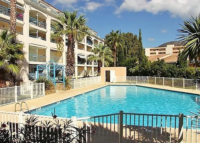 2 Pieces Avec Terrasse, 5 Couchages, - Fr-1-251-227 Апартаменты